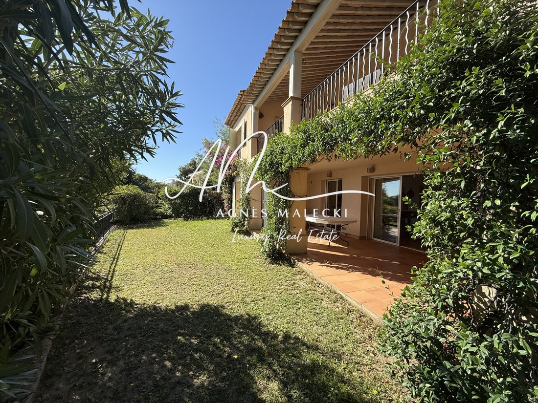 Estate in Nord, Cavalaire-sur-Mer, France 2 - 16327027