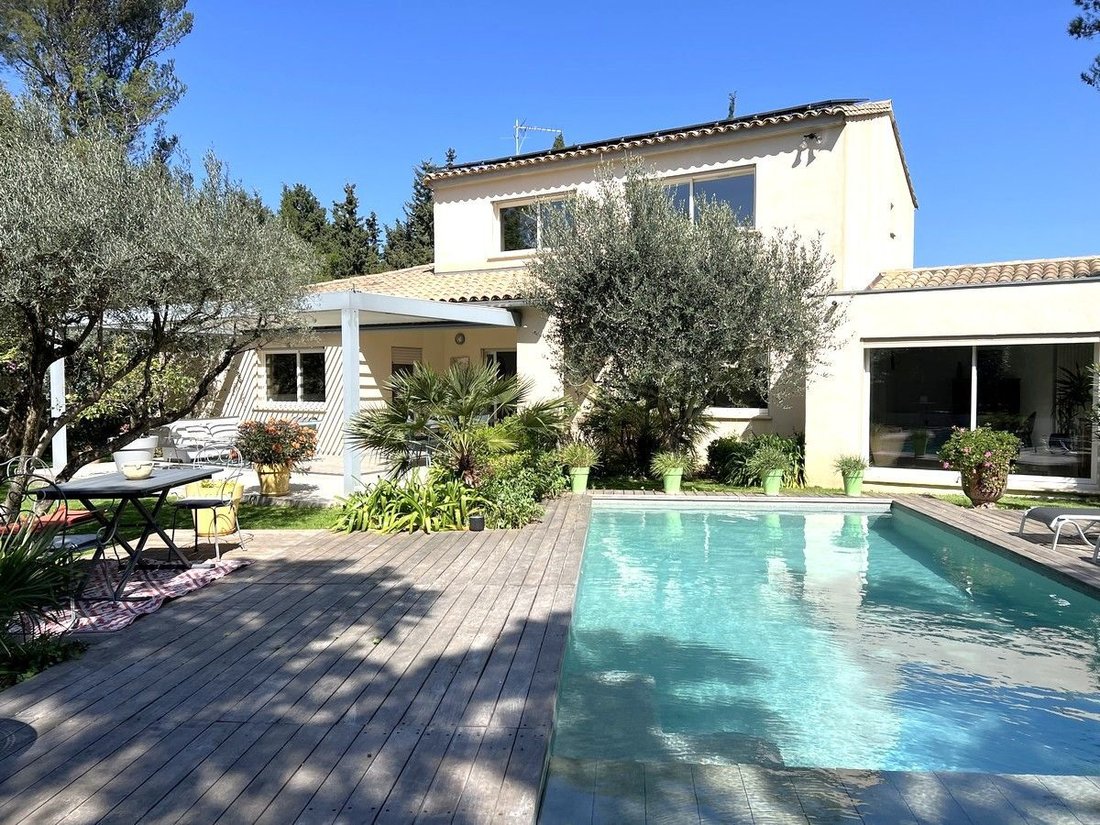 House in Montagne des Chèvres, Villeneuve-lès-Avignon, France 1 - 17552836
