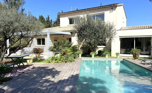 House in Montagne des Chèvres, Villeneuve-lès-Avignon, France 1