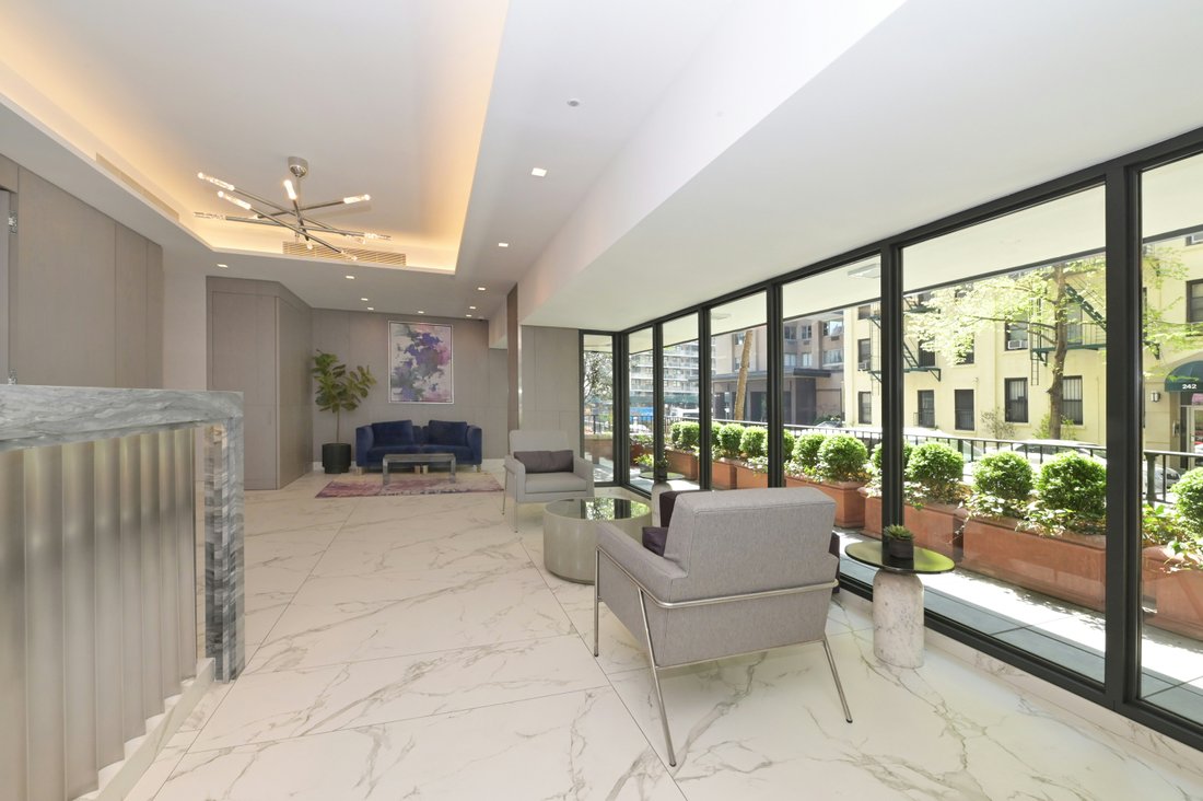 Co Op in New York, New York, United States 2 - 17388954