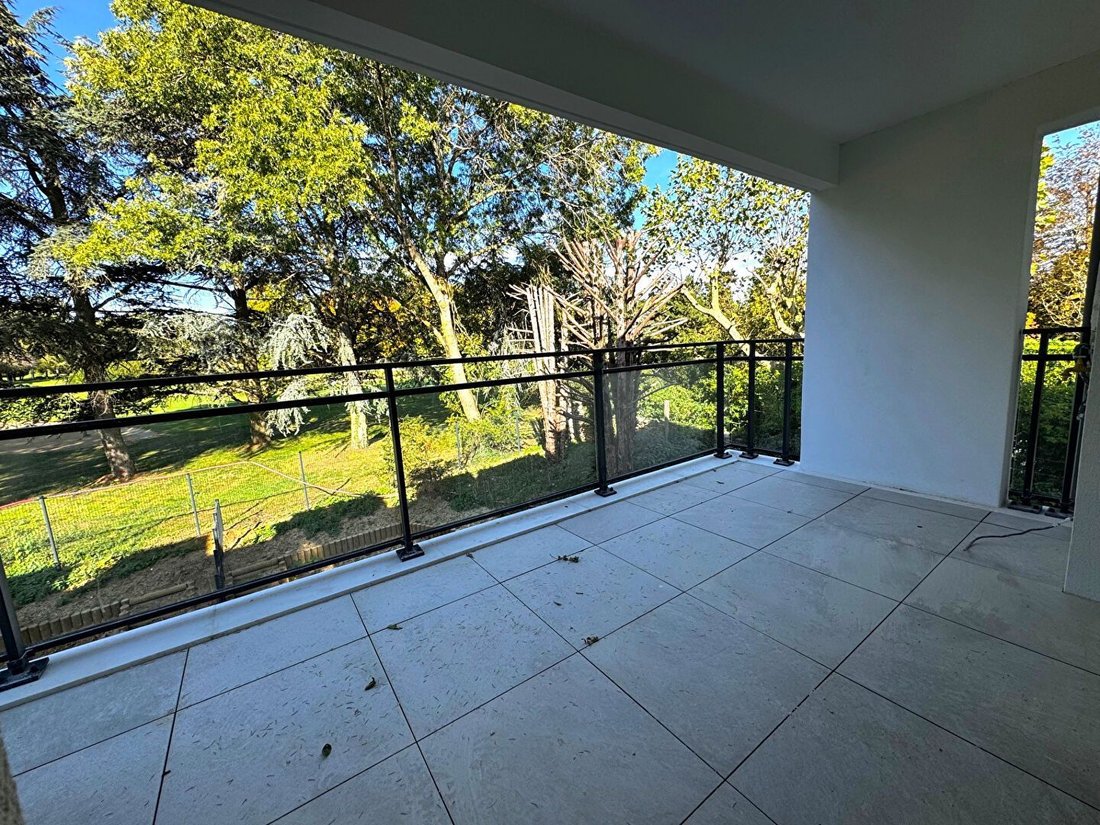 Apartment in Côte Saint Louis, Garches, France 1 - 16467414