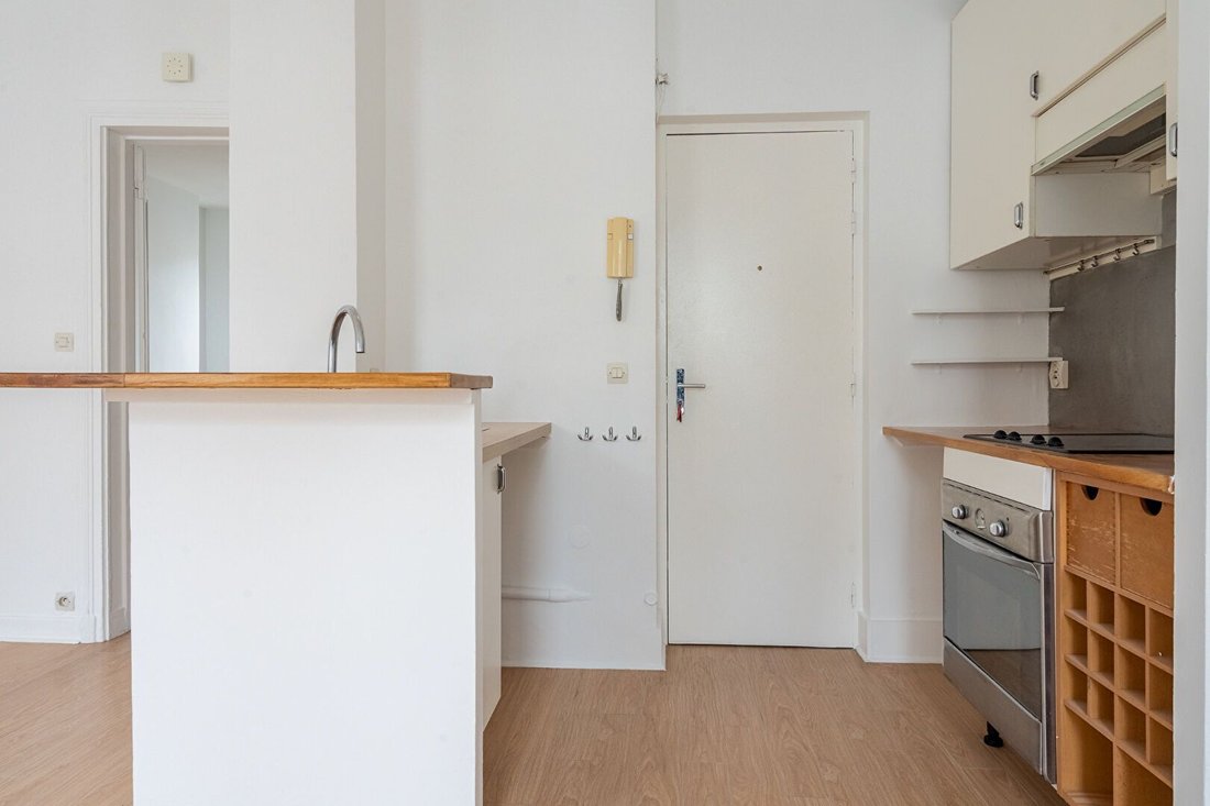 Apartment in Saint Philippe du Roule, Paris 8e Arrondissement, Paris 4 - 15834904