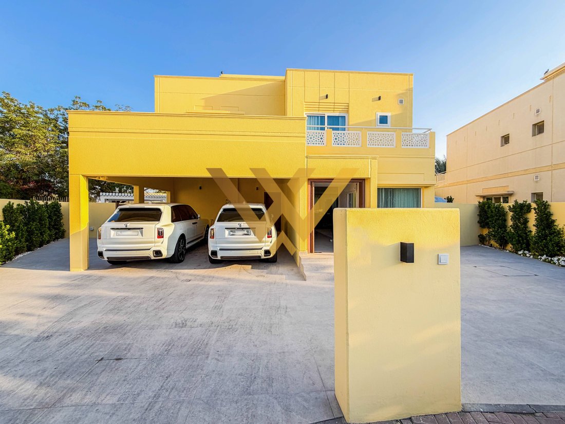 Villa in The Meadows, Dubai, United Arab Emirates 1 - 17929360