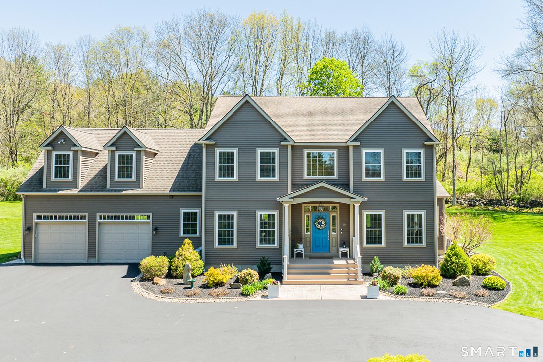 House in Putnam, Connecticut, United States 1 - 17933273