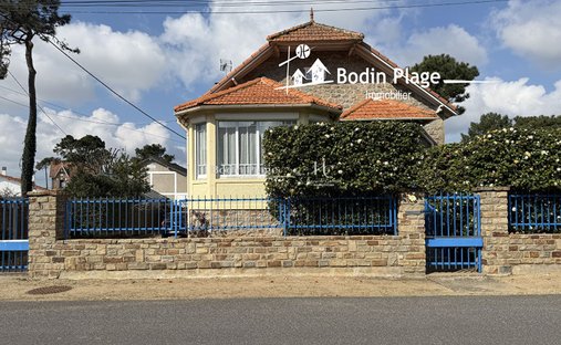 House in Les Villages, Saint-Brevin-les-Pins, France 1
