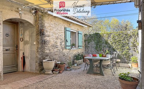 Villa in Lourmarin, Provence-Alpes-Côte d'Azur, France 1