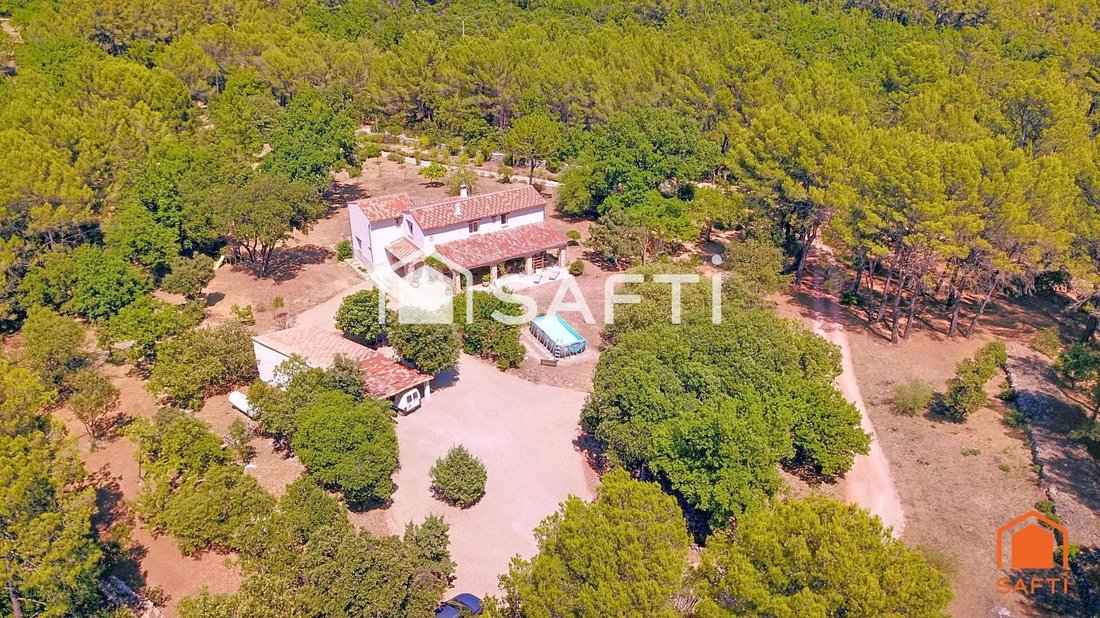 House in Aups, Provence-Alpes-Côte d'Azur, France 2 - 17938803