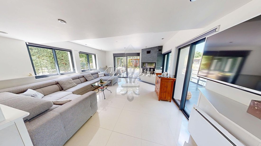 House in Vaux-sur-Seine, Ile-de-France, France 4 - 16066416