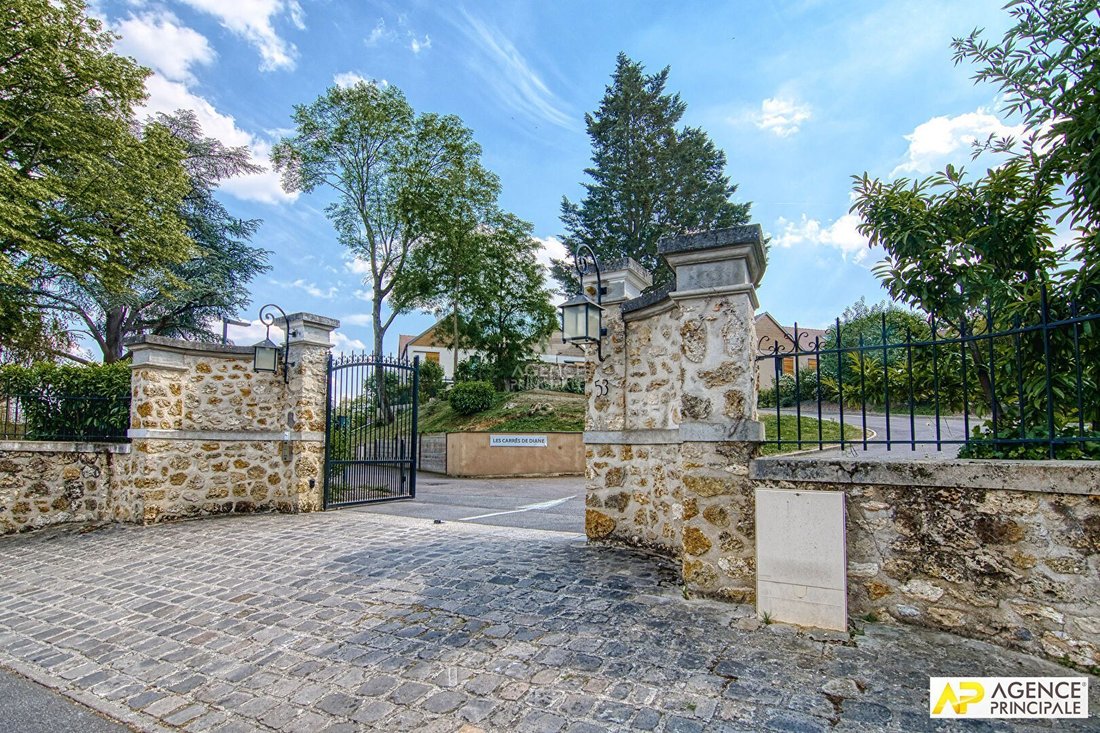 Apartment in Forêt, Saint-Germain-en-Laye, France 1 - 16067063