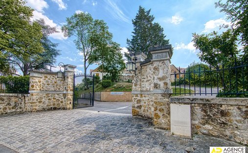 Apartment in Forêt, Saint-Germain-en-Laye, France 1