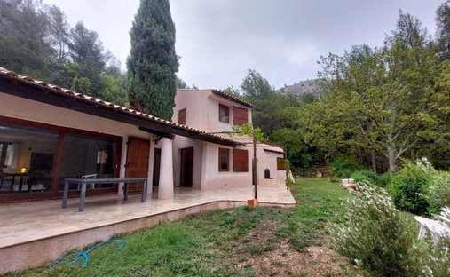 Maison à Nord Est, Auriol, France 1