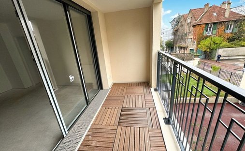 Apartment in Saint-Cloud, Ile-de-France, France 1