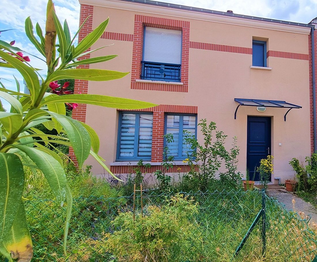 House in Village Doumer, Carrieres-sur-Seine, France 1 - 16814839