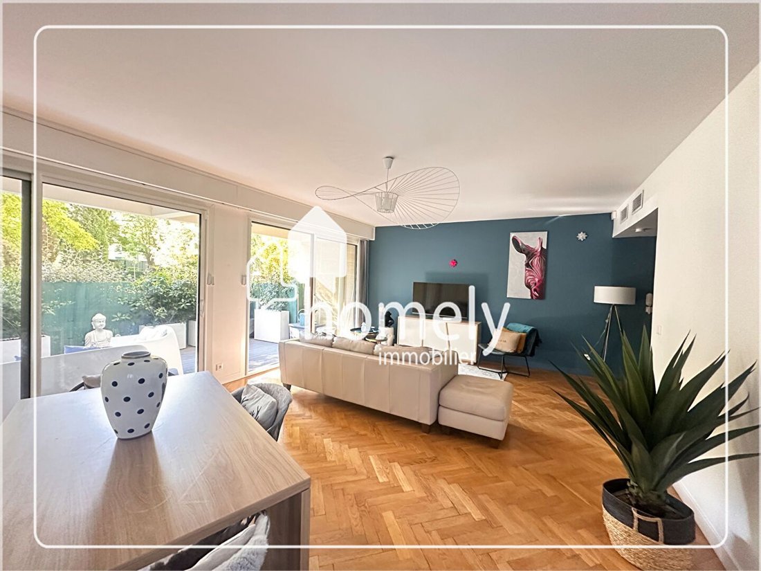 Apartment in Granettes-Jauberte-Sainte Anne, Aix-en-Provence, France 1 - 16039445