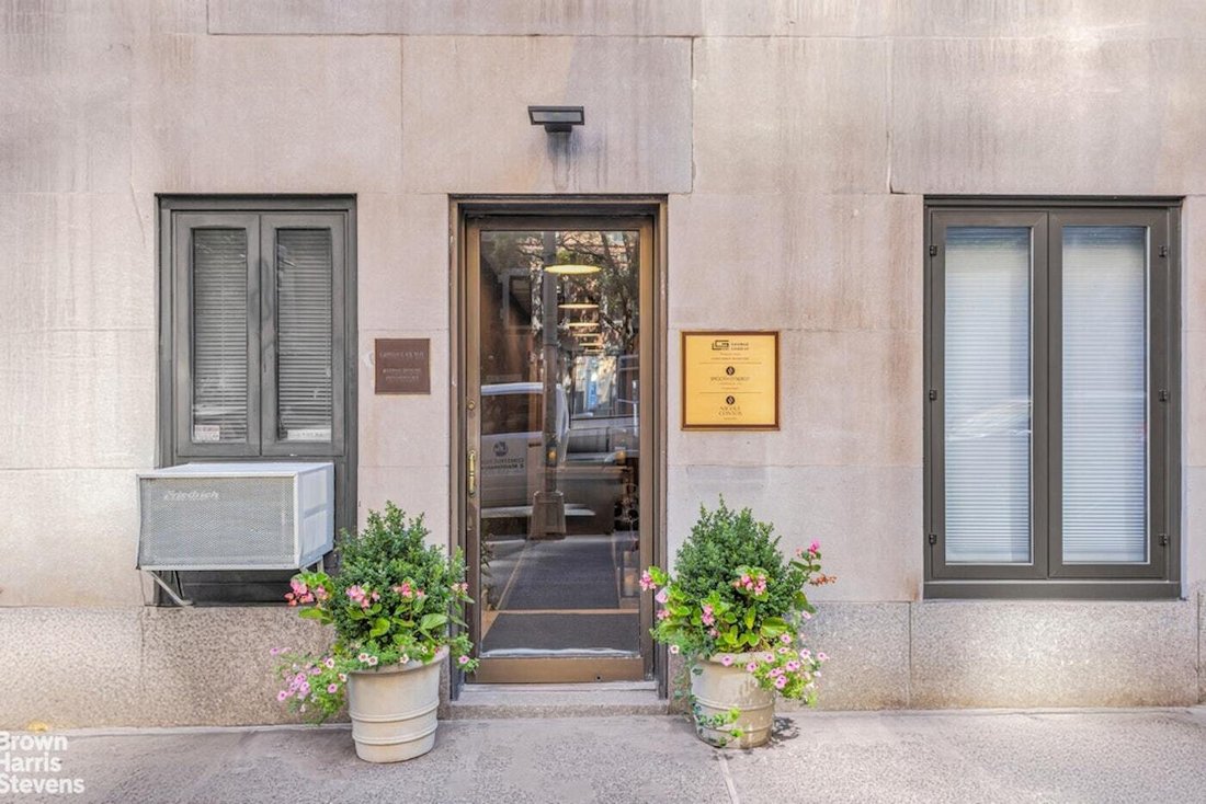 Co Op in New York, New York, United States 1 - 16748405