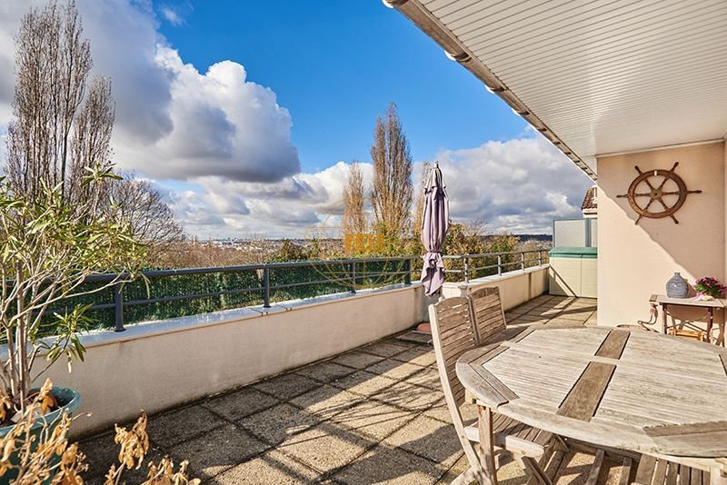 Apartment in Grenouillère-Marnois-Rive de Marne, Noisy-le-Grand, France 1 - 16709972