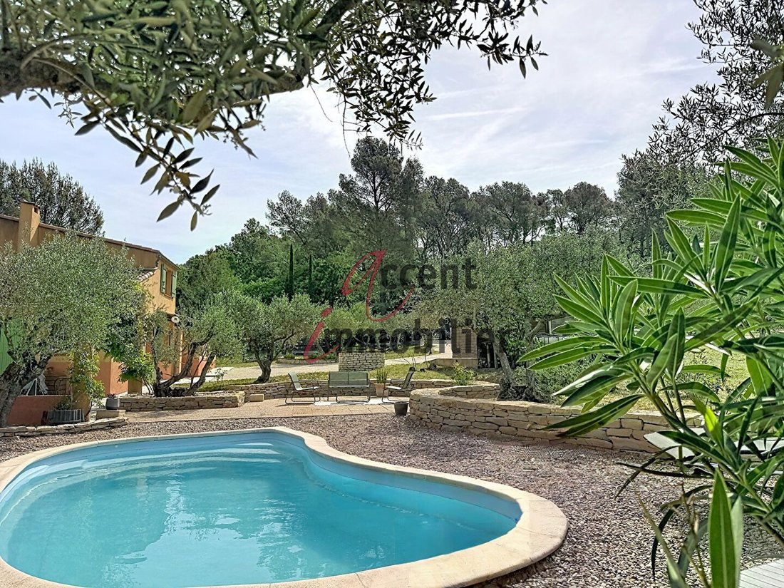House in Cuges-les-Pins, Provence-Alpes-Côte d'Azur, France 1 - 17865416