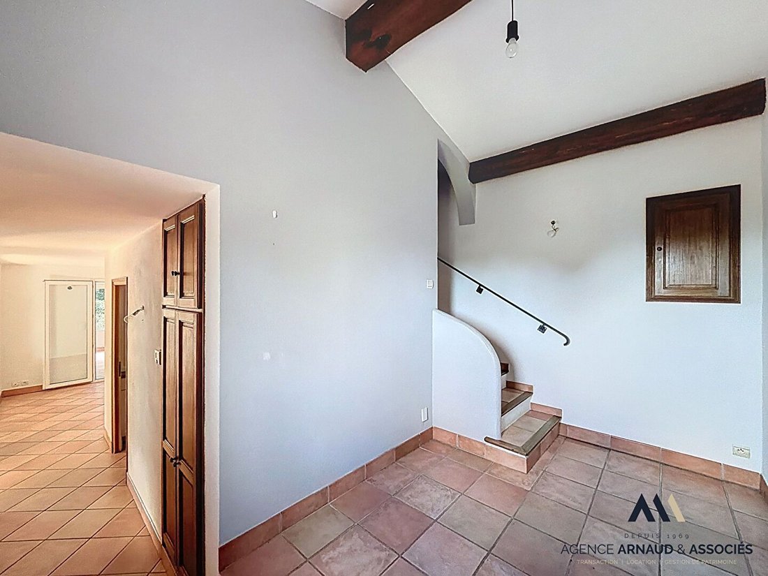 House in La Cadiere-d'Azur, Provence-Alpes-Côte d'Azur, France 3 - 17068507
