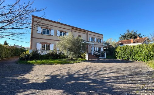 House in Saint Cyprien, Toulouse, France 1