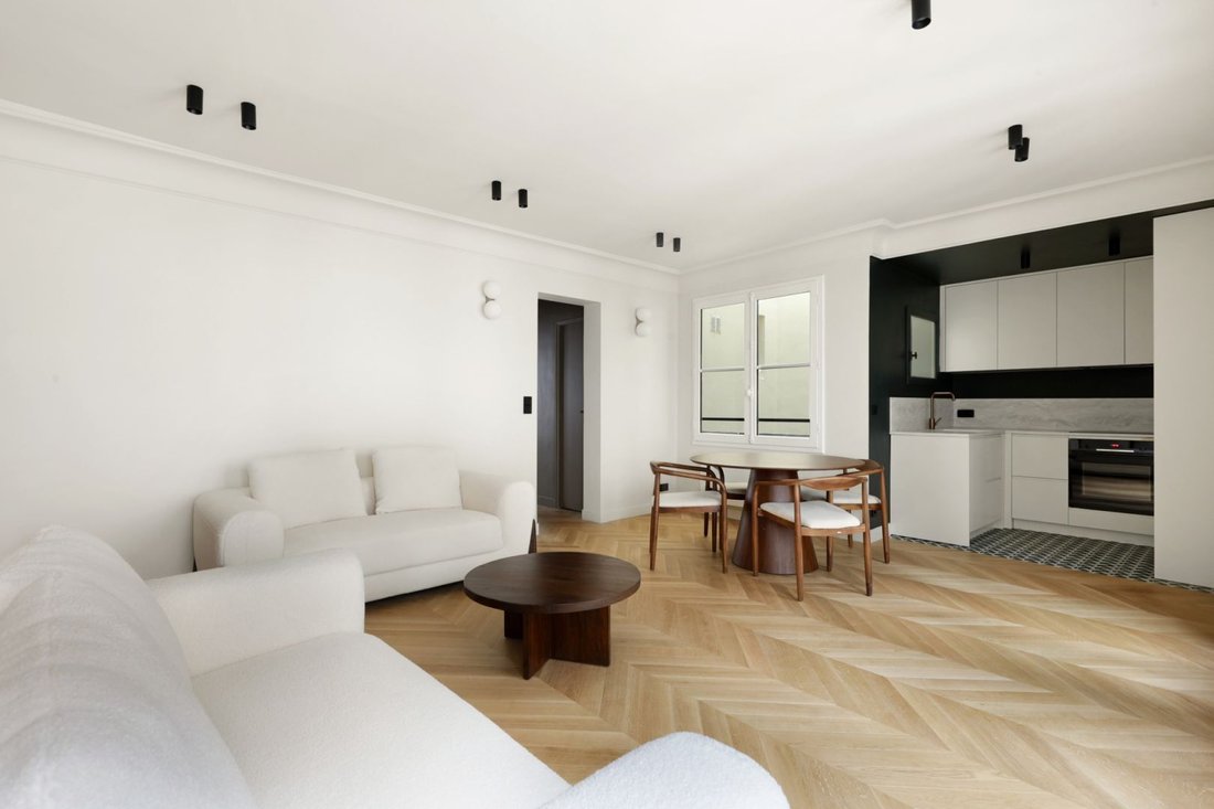 Apartment in Palais Royal, Paris 1er Arrondissement, Paris 2 - 17901879