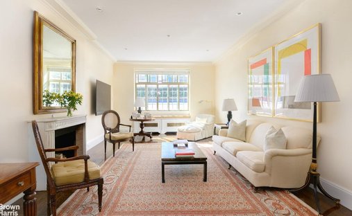 House in New York, New York, United States 1