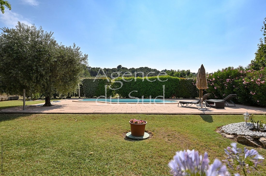 House in Ganteaume, Aubagne, France 4 - 16053012