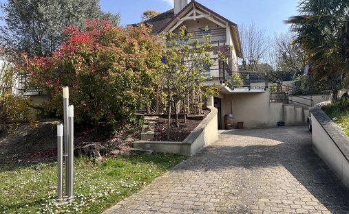 House in Centre Ville, Rueil-Malmaison, France 1