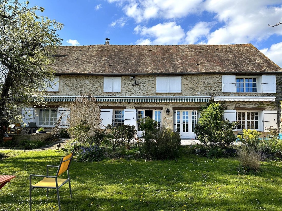 House in Tacoignieres, Ile-de-France, France 1 - 17809769