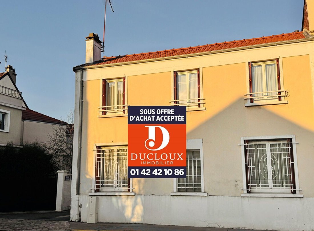 House in Bois-Colombes, Ile-de-France, France 1 - 17619083