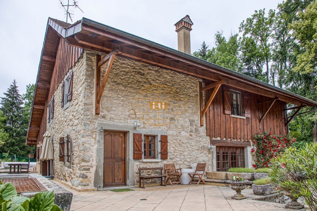 House in Vétraz-Monthoux, Auvergne-Rhône-Alpes, France 2 - 15835049