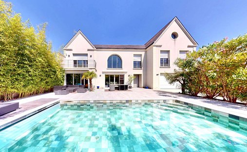 House in Souvenir Français, La Garenne-Colombes, France 1