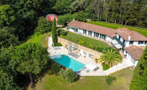 Villa in Mendi-Choko-Karrikatxar-Olhette, Urrugne, France 1
