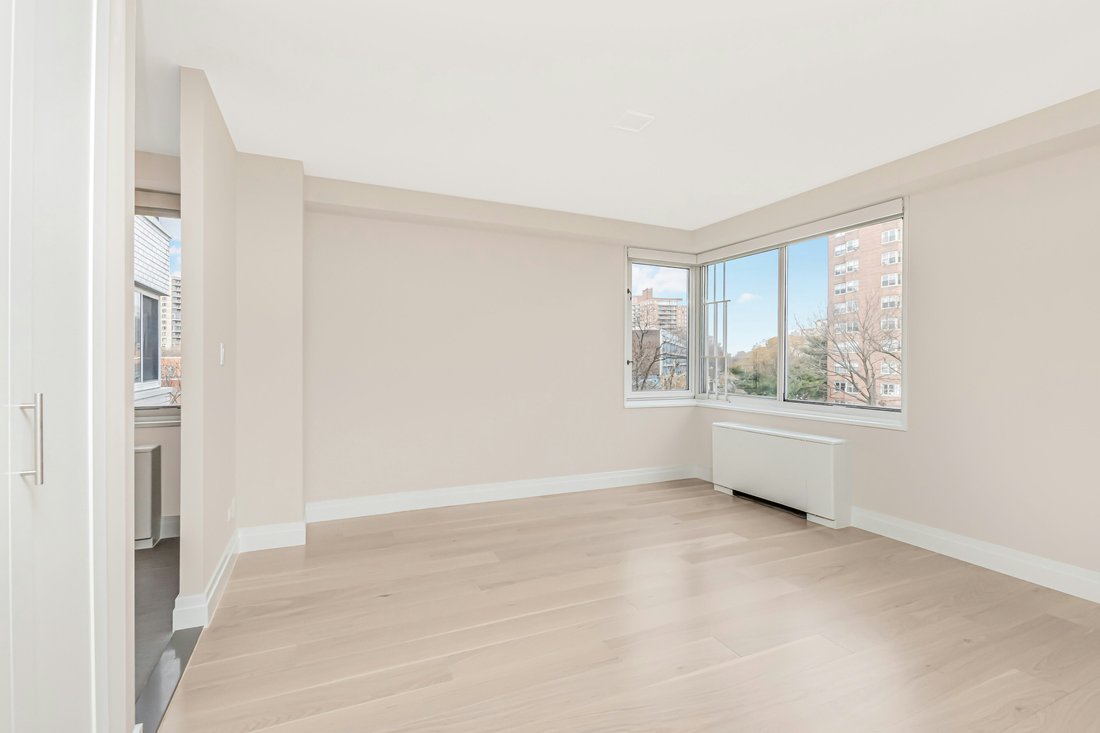 Co Op in New York, New York, United States 4 - 16801437
