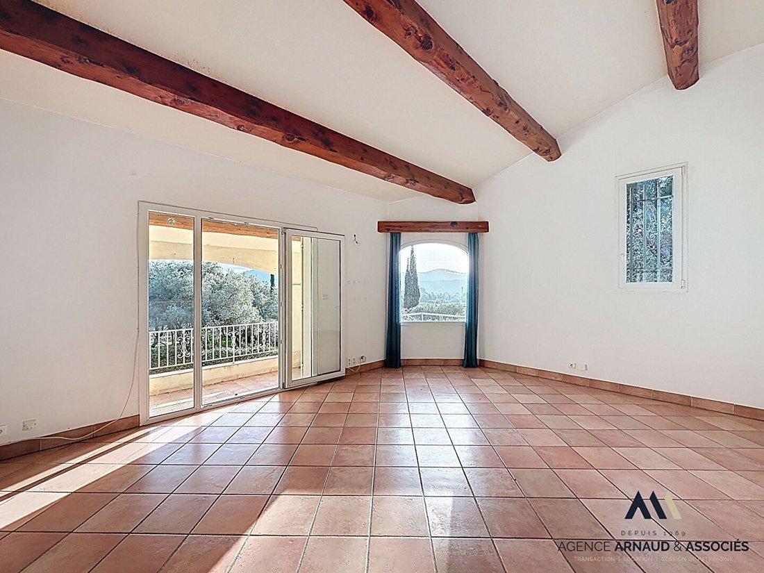 House in La Cadiere-d'Azur, Provence-Alpes-Côte d'Azur, France 4 - 17068507