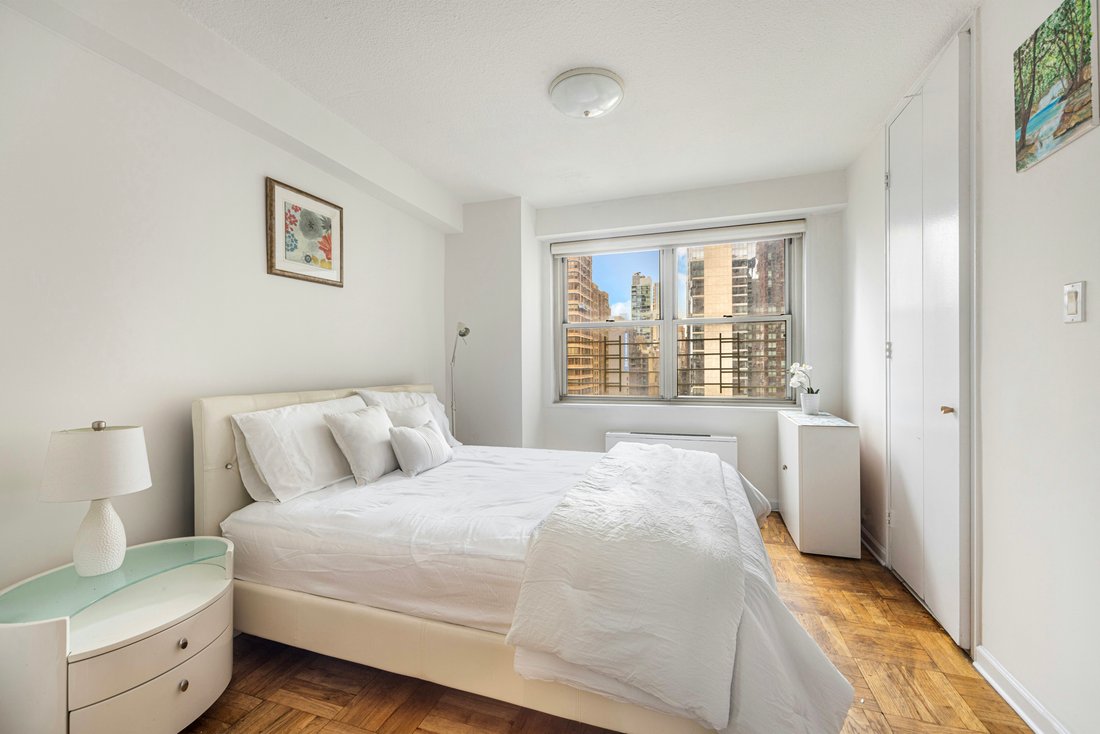 House in New York, New York, United States 5 - 16933487