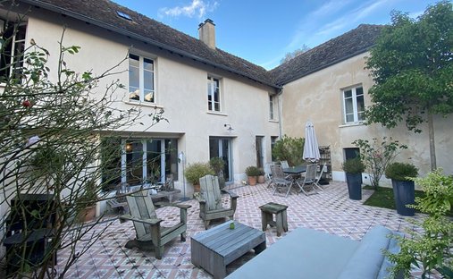 Villa in Montfort-l'Amaury, Ile-de-France, France 1