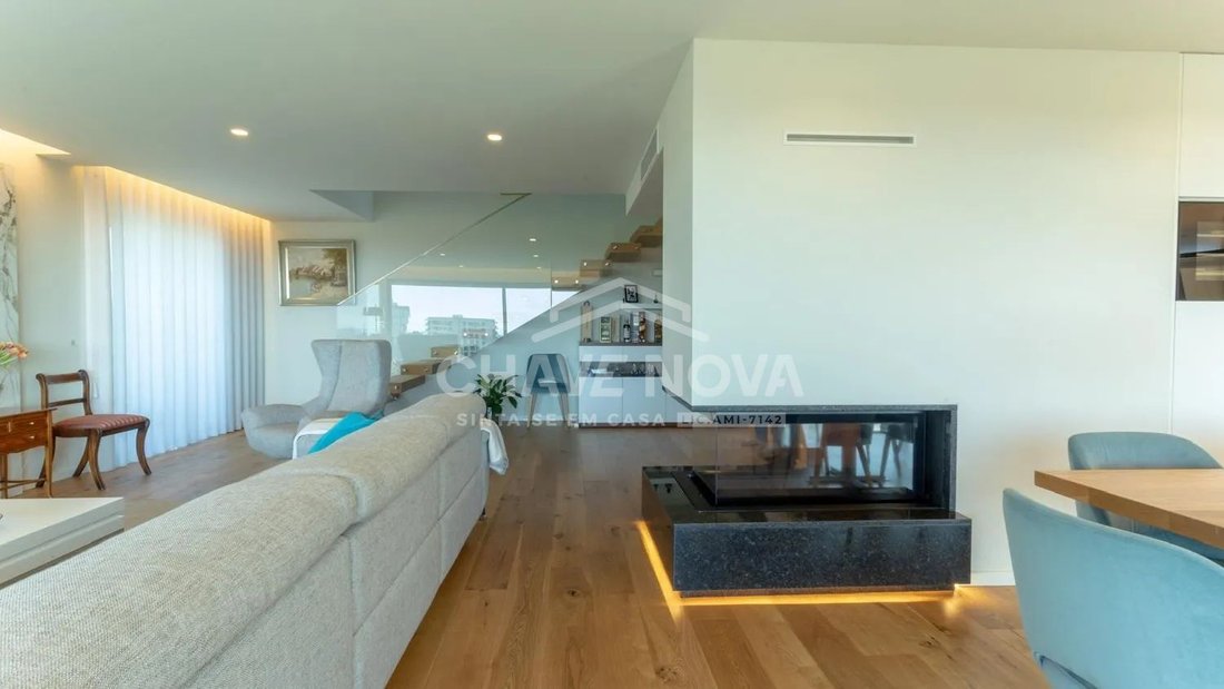 Apartment in Santa Marinha e Sao Pedro da Afurada, Porto District, Portugal 4 - 17942642