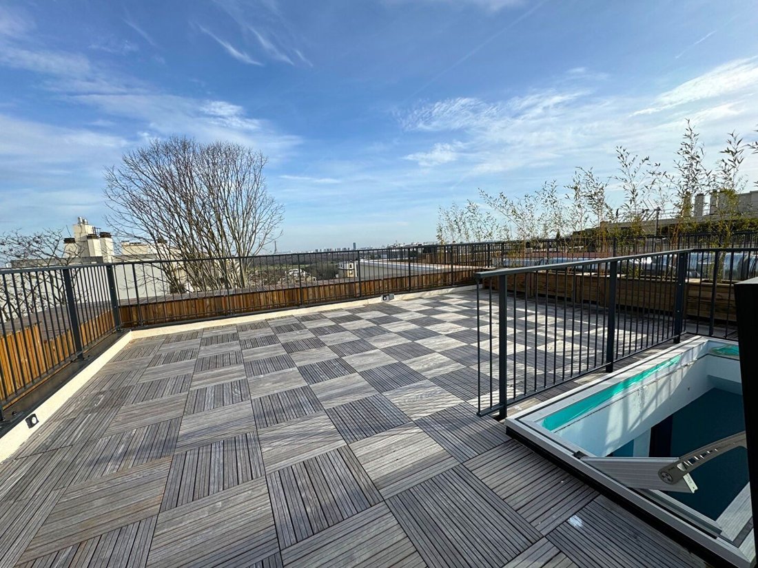 Apartment in Saint-Cloud, Ile-de-France, France 1 - 16467359