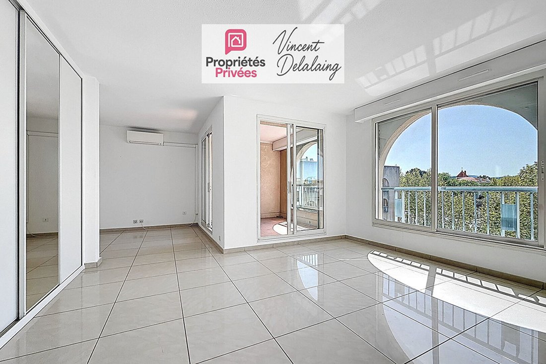 Apartment in Mazarin-Opéra-Bellegarde-Mairie, Aix-en-Provence, France 5 - 17935264