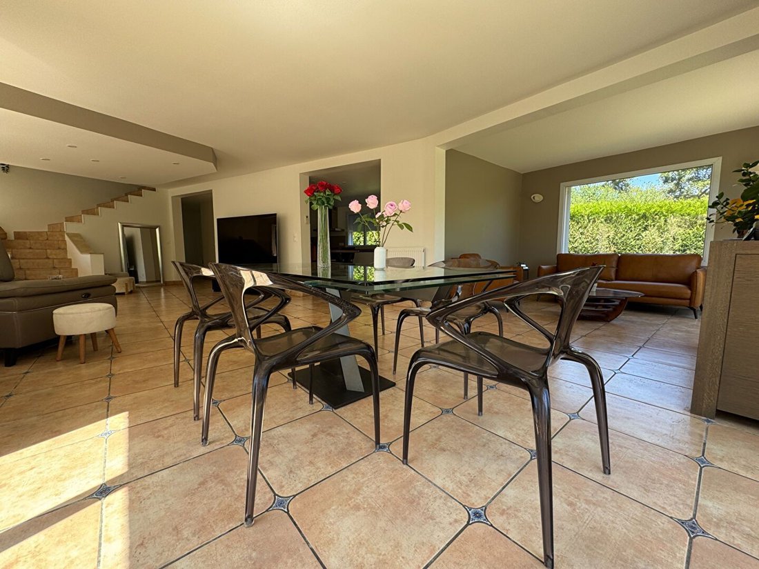 House in Montfort-l'Amaury, Ile-de-France, France 4 - 17367063