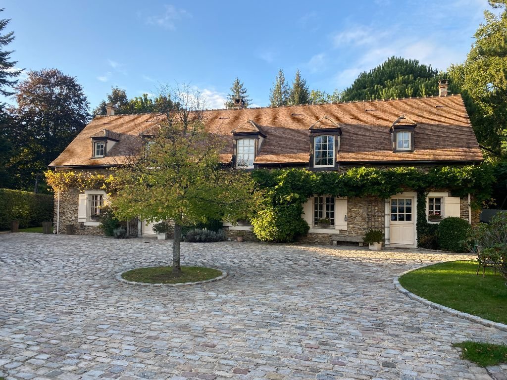 House in Montfort-l'Amaury, Ile-de-France, France 1 - 16918805