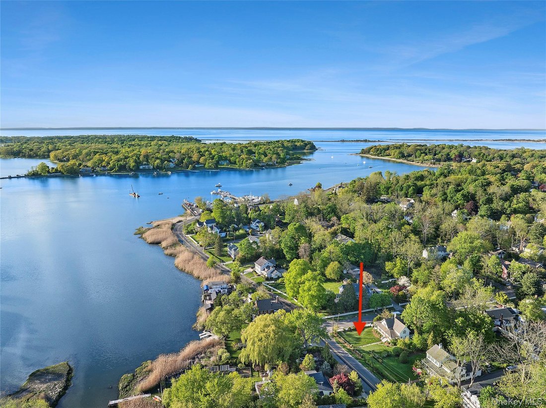 House in Setauket- East Setauket, New York, United States 2 - 17930095