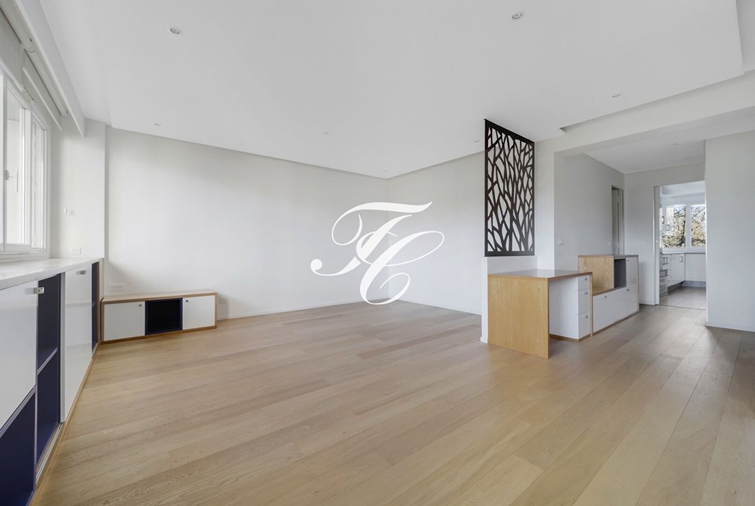 Apartment in Pereire-Malesherbes, Paris 17e Arrondissement, Paris 2 - 16105169