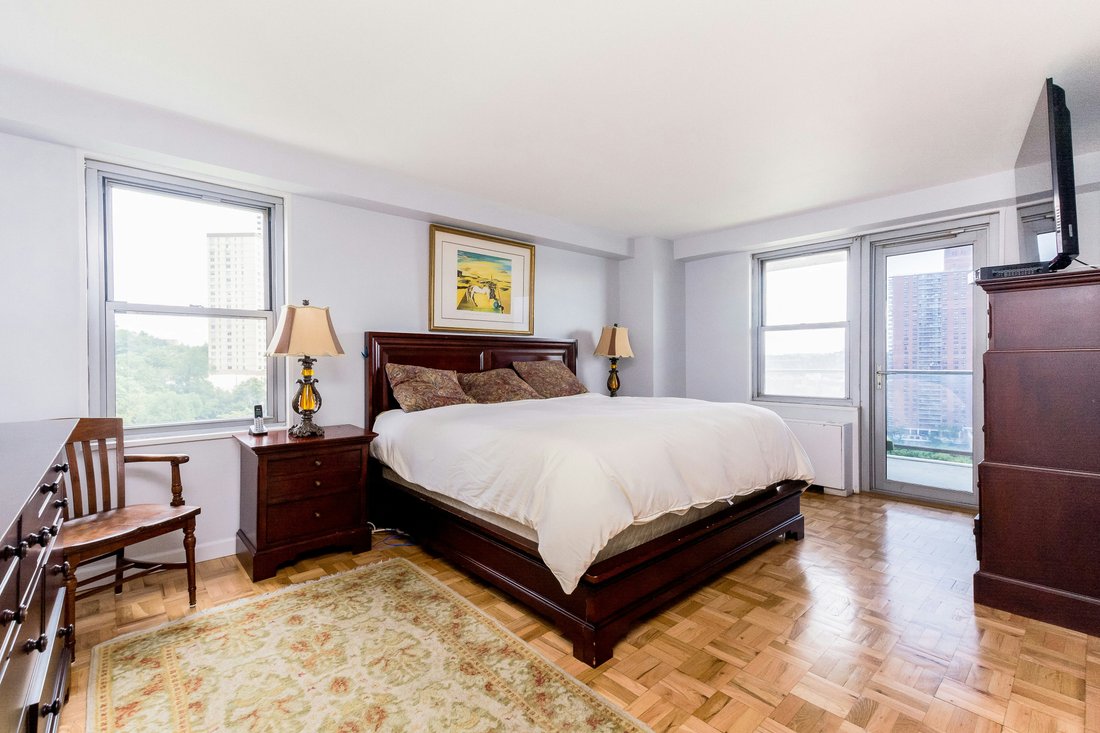 Co Op in New York, New York, United States 5 - 17342835