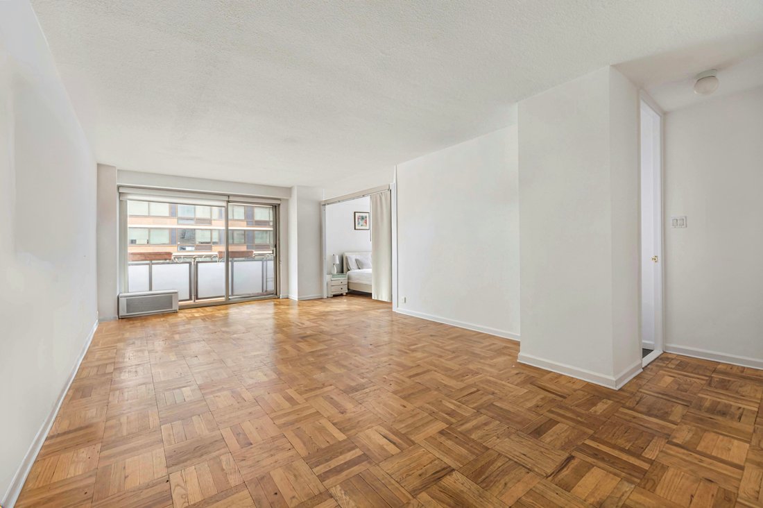 House in New York, New York, United States 2 - 16933487