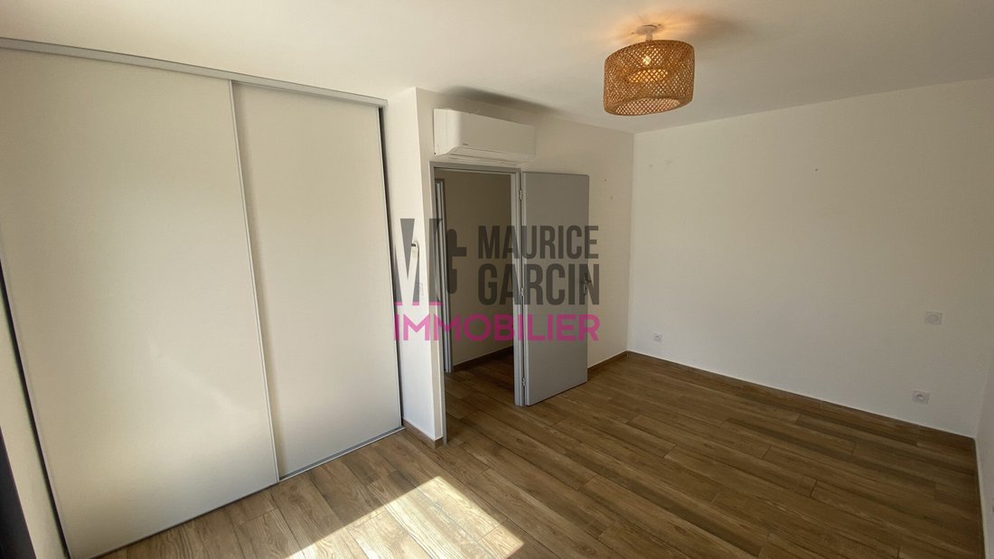 Villa in Mazan, Provence-Alpes-Côte d'Azur, France 4 - 15768012
