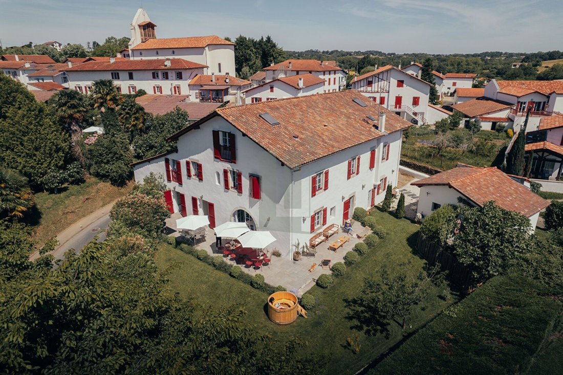 House in Ahetze, Nouvelle-Aquitaine, France 3 - 16287239