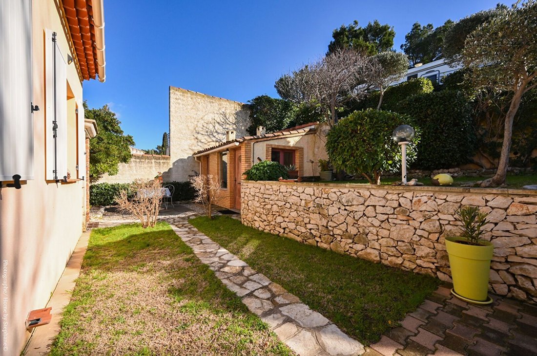 House in Carnoux-en-Provence, Provence-Alpes-Côte d'Azur, France 5 - 17042935