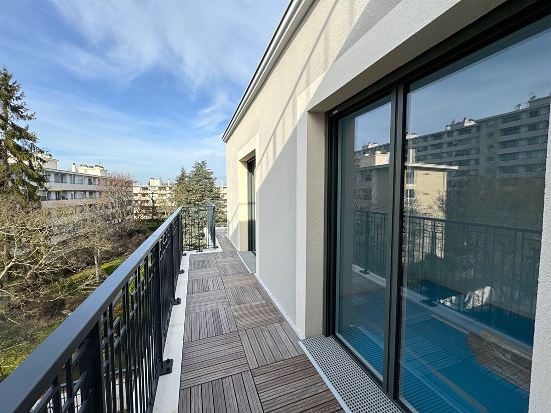 Apartment in Saint-Cloud, Ile-de-France, France 4 - 16467359