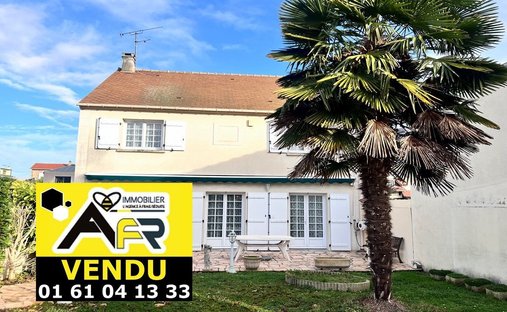 House in L'Union, Sartrouville, France 1